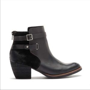 Korks by Kork Ease Black Leather Booties